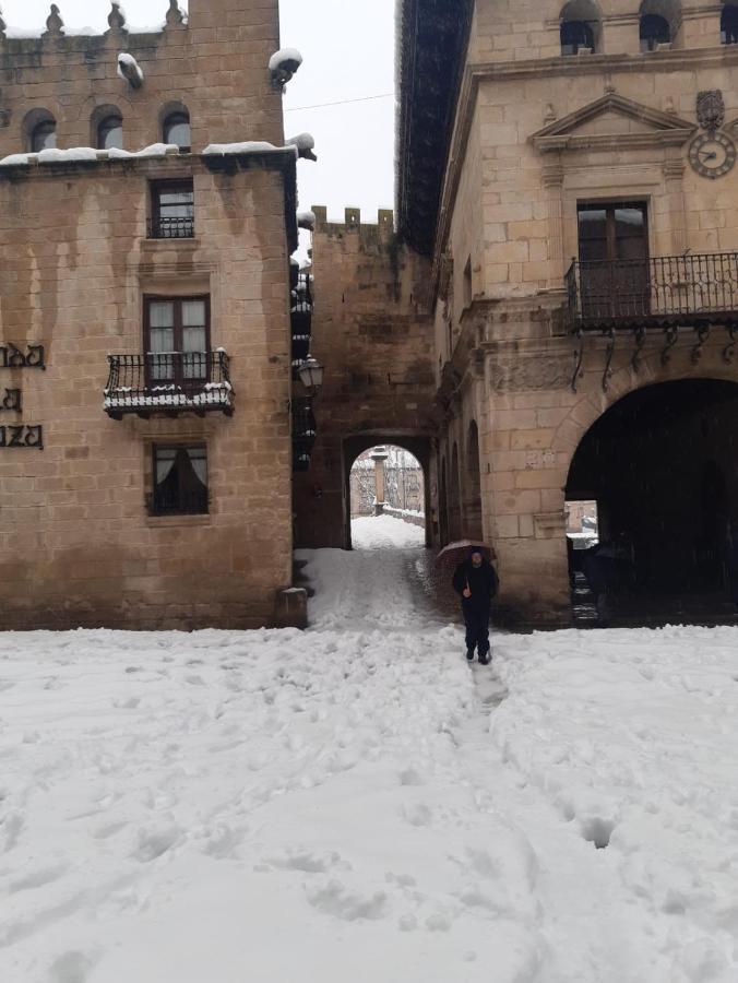 Lo Cremalle Valderrobres Exterior foto
